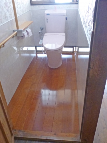 toilet002_02-after.jpg
